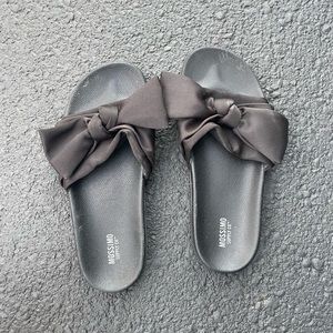 Mossimo Black Bow Tie Slip On Sandals